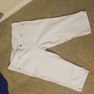 Size 12p white Capris